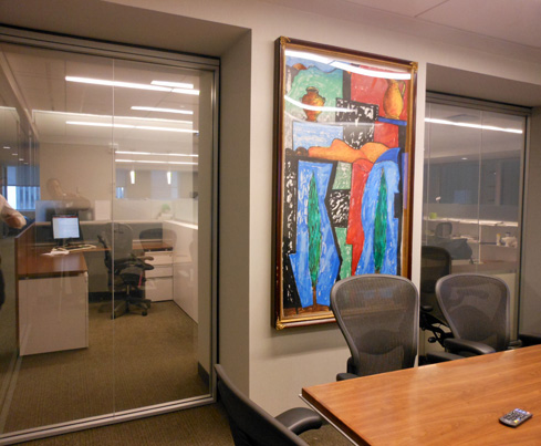 Electronic LC Privacy Glass in Haworth Demountable Partition System
