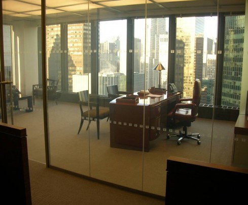Switchable Privacy Glass in Faram Partition System - NYC
