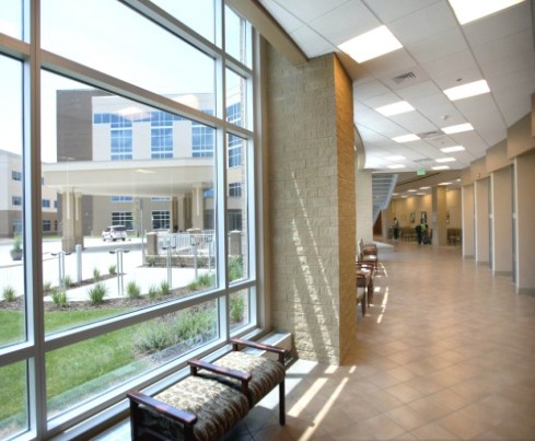 Self-Tinting Solar Controlled Glass for Hospital 